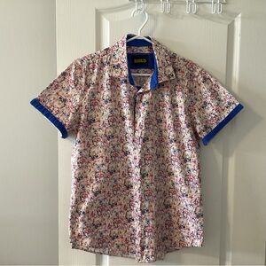 Suslo Men’s Abstract Short Sleeve Shirt. Size medium.  B4